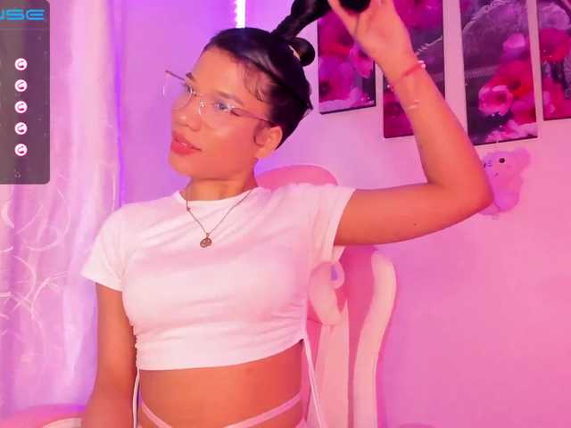 Zdjęcia Alissarhys Goal # show hot naked and squirt , I have given @sofar, @remain to complete my Goal, let's have fun and I'll make you happy, my favorite vibe, 201,301.400#Anal #squirt #blowjob