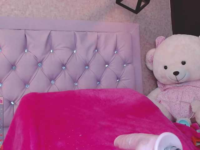 Zrzuty ekranu transmisji AlizzCute