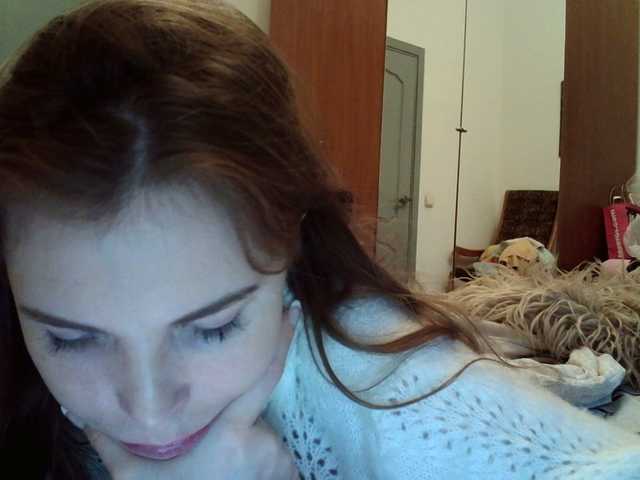 Zrzuty ekranu transmisji AllaAtHome