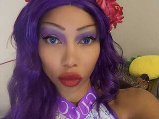 Erotyczny czat wideo AllaStrange