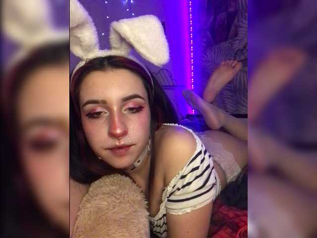 Zdjęcia Hinatochka Baby wants your cock and a lot of gifts for the new year