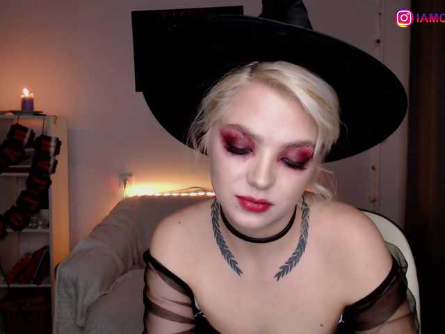 Zdjęcia AlliviaElen Hey everyone! Welcome to my HALLOWEEN PARTY, Let's have fun together #VibeWithMe #Sexydance #Sweetass # Cutegirl #Dildoplay #Pussyplay #squirt #Deepthroat