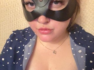 Erotyczny czat wideo AlyaKissMy