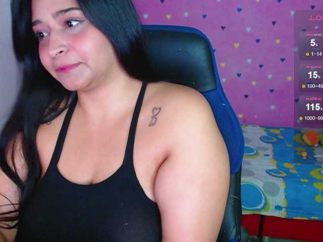 Zdjęcia Alyson- #latina #bbw #natural #squirt #curvy #young #big tits #big ass