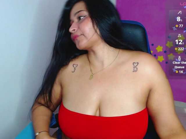 Zdjęcia Alyson- #latina #bbw #natural #squirt #curvy #young #big tits #big ass