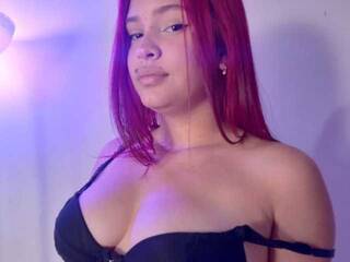 Erotyczny czat wideo Alyson-red