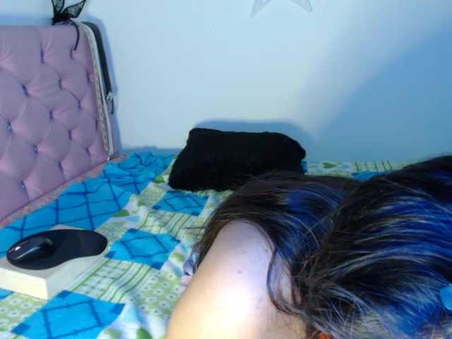 Zdjęcia AmandaLorenz hiii babys, i am amandaI am 18 years old soy virgin, do you want to play with me?