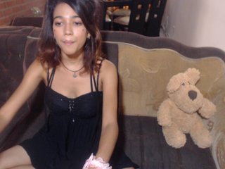 Zdjęcia ambertricks little gril looking for my hero make me squirt [none] 333