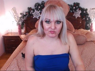 Zdjęcia AmeliStart hello guys! lets play! I am new here! please help me! my lovense onn!#boobs 50// #ass 33//