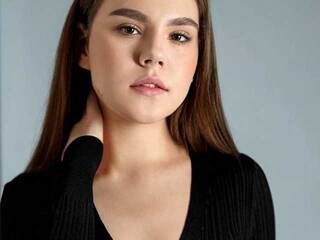 Erotyczny czat wideo AmelyKreeks