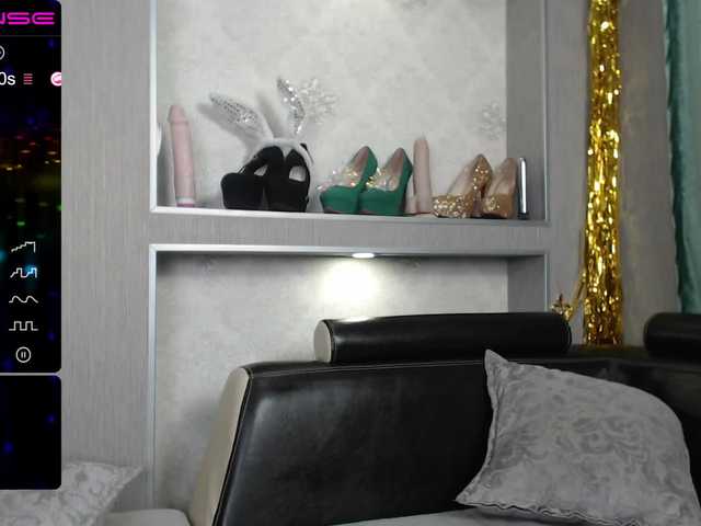 Zrzuty ekranu transmisji Amoreelee22