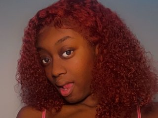 Erotyczny czat wideo AmouraaK