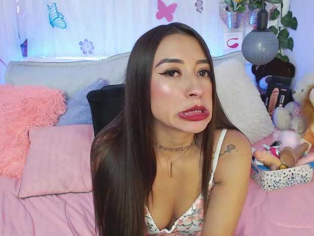 Zdjęcia Amy0101 Hey Love Play with my lovense GOAL 100 remove my top.....#latina#bigass#cum#pussy#squirt#fetish#sexy