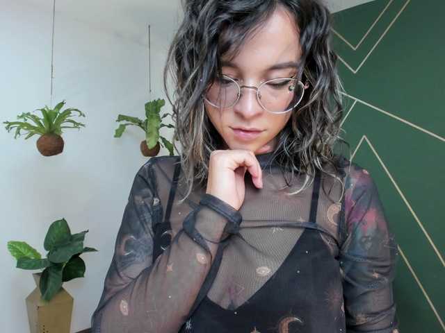Zdjęcia AmyAddison I want to meet you, tell me your sexual fantasies!! play nipples0