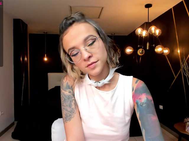 Zdjęcia AmyAddison • How’d you like to start? Cuz I do know how we need to finish, so pleased and wet♥cumshow@goal♥lovense on/640
