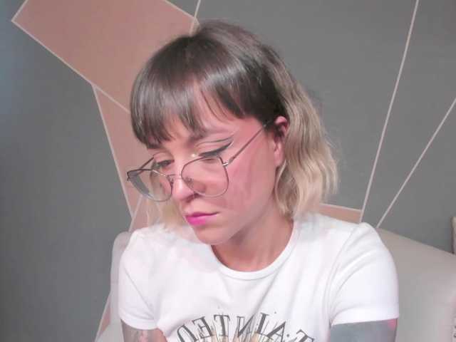 Zdjęcia AmyAddison Are you hungry baby? I want to swallow you up♥I want you to end in my mouth♥fingering+blowjob@goal♥lovense on 999