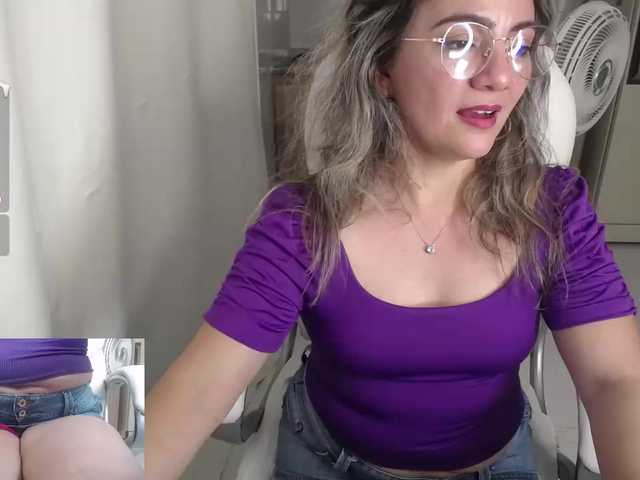 Zdjęcia ana-hotmilf How are we going to have fun today?