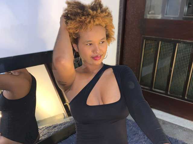 Zdjęcie profilu Anais-10