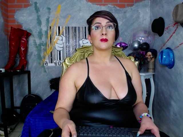 Zdjęcia AndreaFetish welcome to my room heavy and dirty talk!!! any request must be accompanied by tokens #femdom #anal #squirt #bdsm #heels #smoke #mature #mistress #deepthroat #cei #joi #fetish #strapon #sph #bigtit