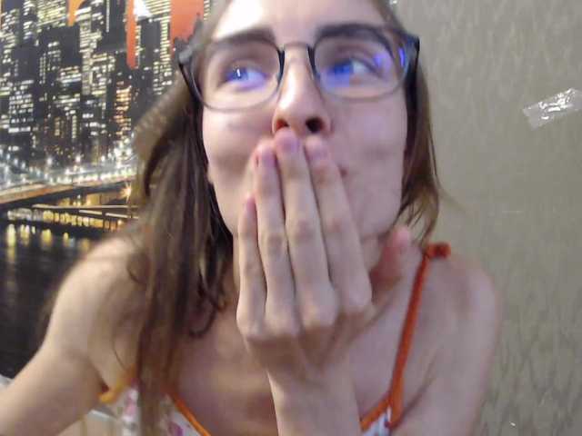 Zrzuty ekranu transmisji YourBaby_