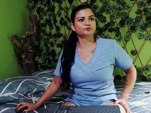 Zrzuty ekranu transmisji andreina-ptrw