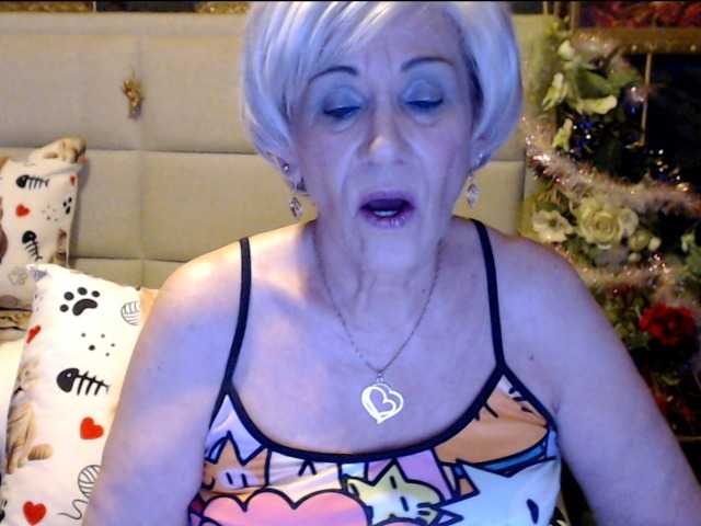 Zdjęcia ANGELGRANNY welcom guys..pm..50 tk..pussy or ass..100..tits or feet..50..let s have fun