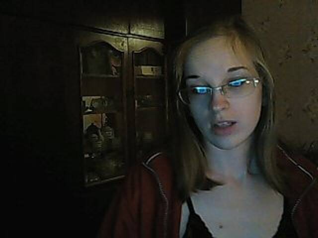 Zrzuty ekranu transmisji Angelpussy1