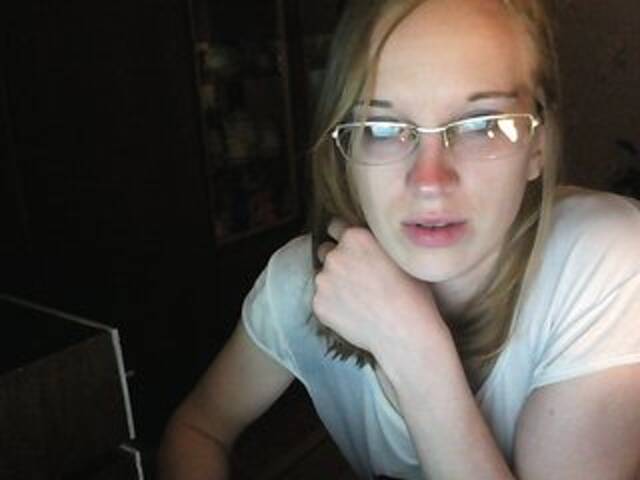 Zrzuty ekranu transmisji Angelpussy1