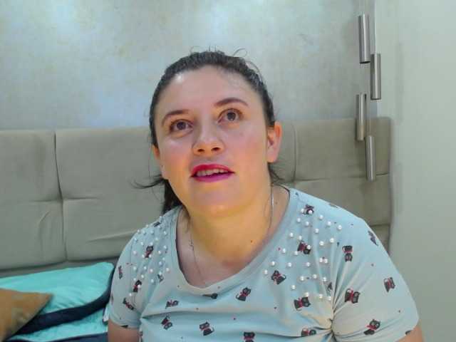 Zdjęcia Angiemildred welcome to me sexy room i mature hot and funny