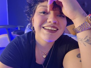 Erotyczny czat wideo AngiJackson