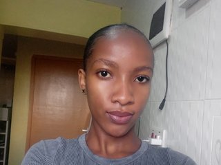 Erotyczny czat wideo Angydoll