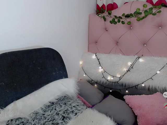 Zrzuty ekranu transmisji canela_love