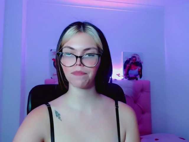 Zrzuty ekranu transmisji canela_love