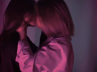 Erotyczny czat wideo AnmiXHot