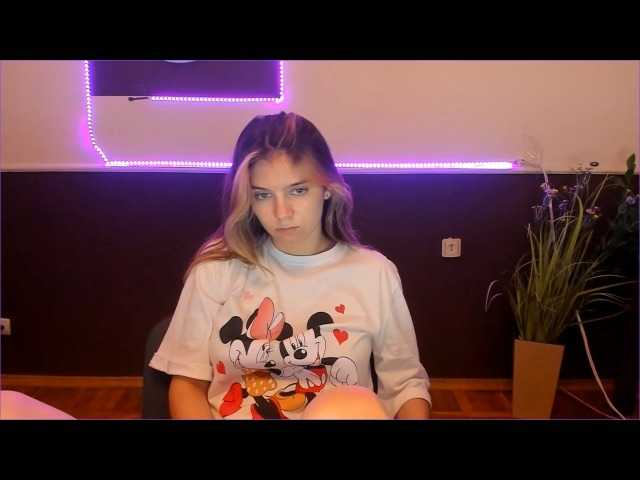 Zrzuty ekranu transmisji Alishasweet02