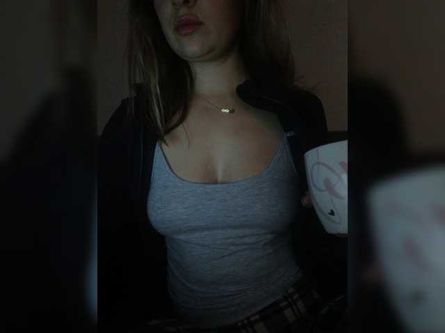 Zdjęcia AnnaAnanas 500 tokens squeezing my chest