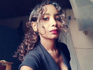 Erotyczny czat wideo Annicka25