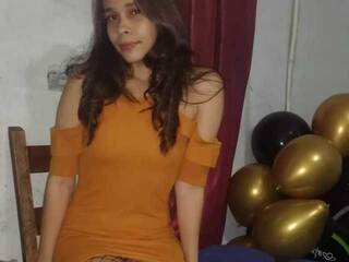 Erotyczny czat wideo AnnieBarely