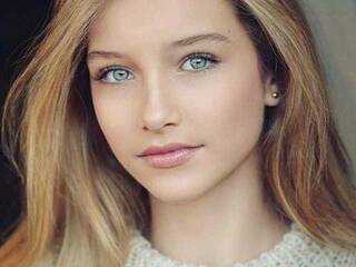 Erotyczny czat wideo AnnieBogdanov