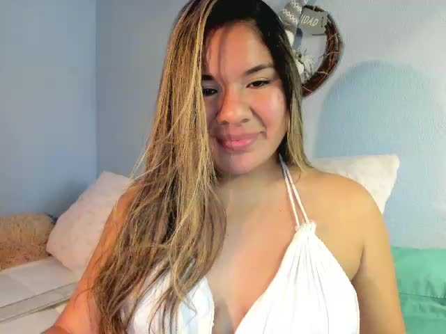 Zrzuty ekranu transmisji Annieca