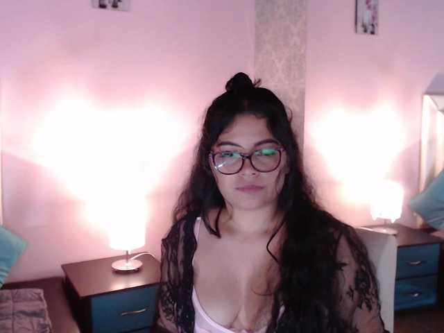 Zrzuty ekranu transmisji Anniiee