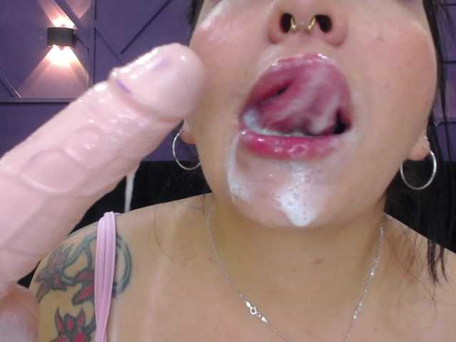 Zdjęcia Anniieose i want have a big orgasm, do you want help me? #spit #latina #smoke #tattoo #braces #feet #new