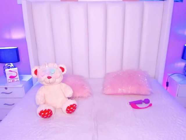 Zrzuty ekranu transmisji AnniieRojas