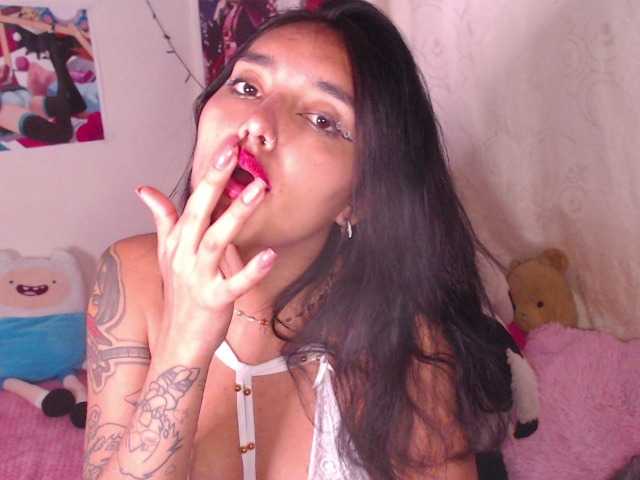 Zrzuty ekranu transmisji annymayers