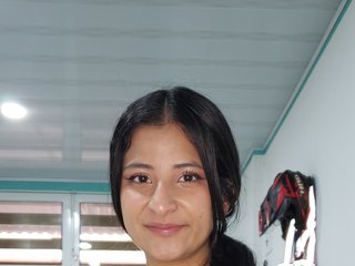 Erotyczny czat wideo antonella-adams