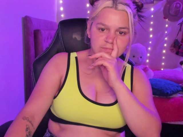 Zdjęcia Antonia2023 sexy naked dance and some cum, with a delicious squirt in your bed @remain @sofar @total