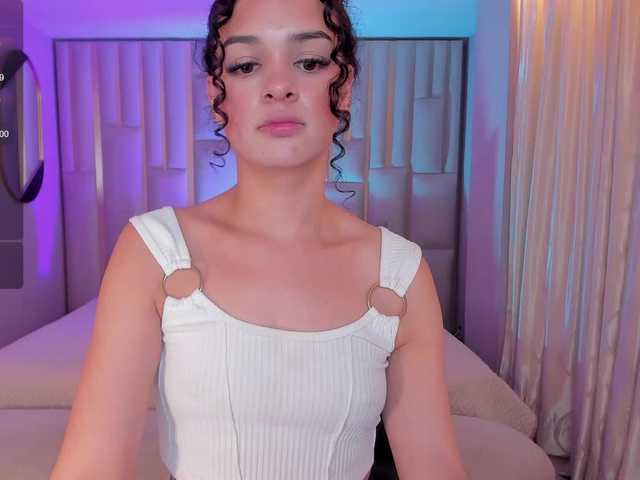 Zdjęcia AprilRhodes I would be a naked dancer if you ask me, darling. ❤ IG: aprilrhodes_ Goal: Fuck tits + blowjob @remain tks left♥