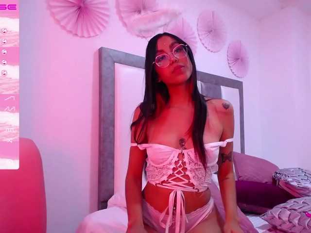 Zdjęcia Aprilxlove Hi, i’m April… single? curious? lonely? fetish? ♥here I can please you in everything you want ♥❤⭐ Welcome guys ❤Cum with me ⭐❤⭐Lets go play⭐ 59 double penetration @goal