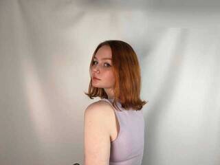 Erotyczny czat wideo ArielCrystal