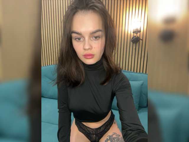 Zrzuty ekranu transmisji ArtModelka